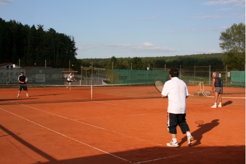 Bild:IMG_3.Tennisanlage TSV Wollbach
